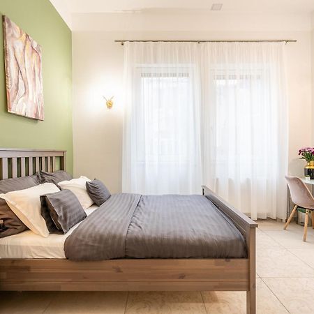 Basilika Monnalisa Luxury 3 Bedrooms Apartment With Amazing View Need Reservation X Free Parking Budapest Bagian luar foto