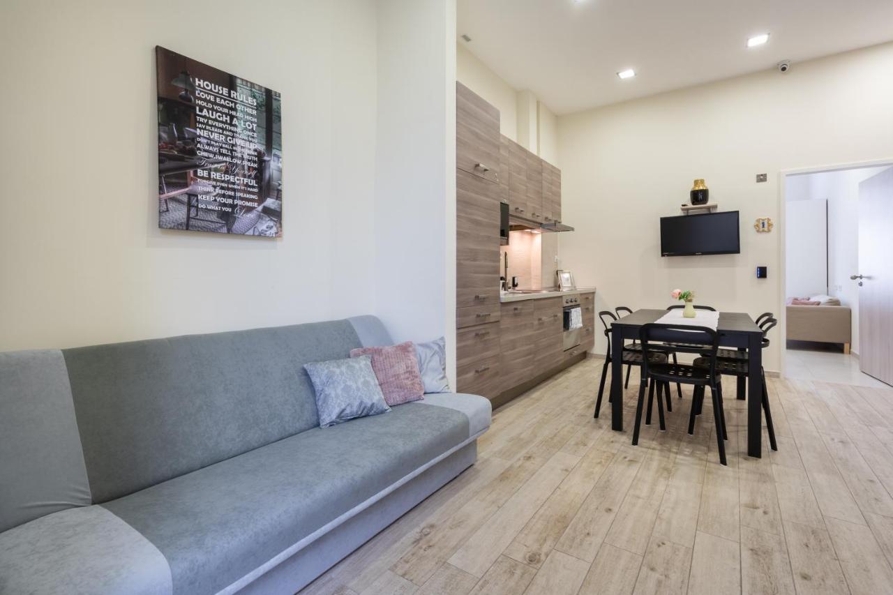 Basilika Monnalisa Luxury 3 Bedrooms Apartment With Amazing View Need Reservation X Free Parking Budapest Bagian luar foto