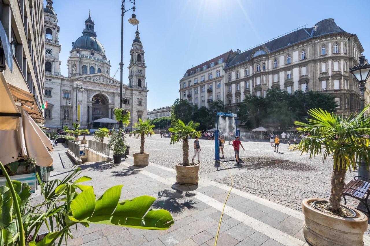 Basilika Monnalisa Luxury 3 Bedrooms Apartment With Amazing View Need Reservation X Free Parking Budapest Bagian luar foto