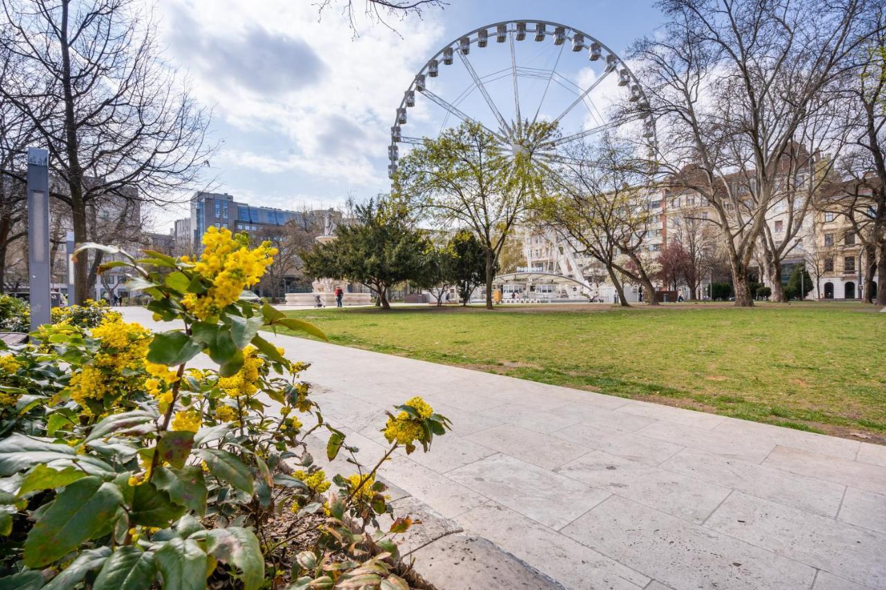 Basilika Monnalisa Luxury 3 Bedrooms Apartment With Amazing View Need Reservation X Free Parking Budapest Bagian luar foto