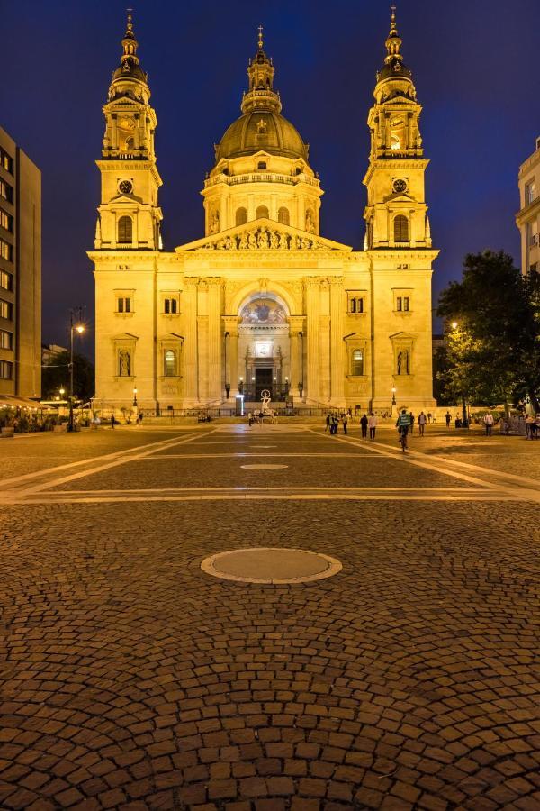 Basilika Monnalisa Luxury 3 Bedrooms Apartment With Amazing View Need Reservation X Free Parking Budapest Bagian luar foto