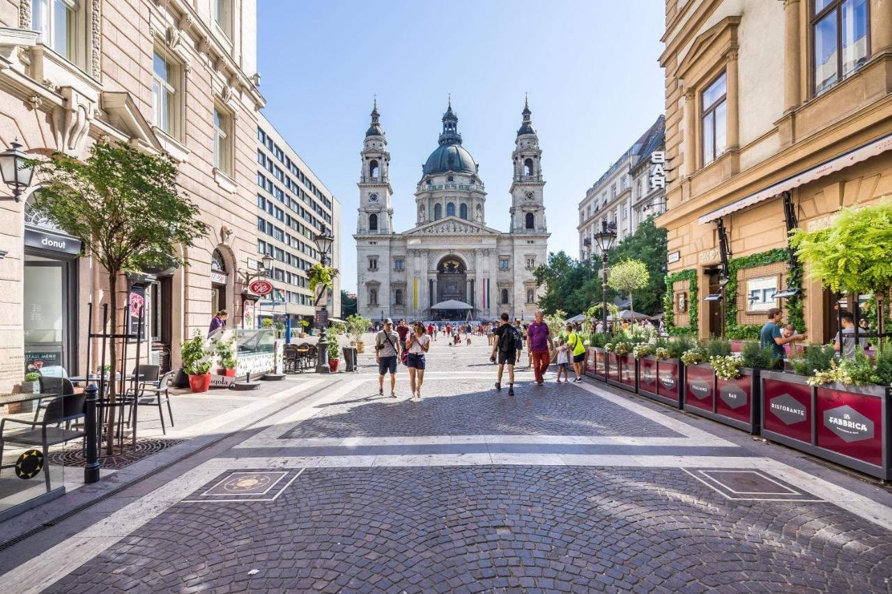 Basilika Monnalisa Luxury 3 Bedrooms Apartment With Amazing View Need Reservation X Free Parking Budapest Bagian luar foto
