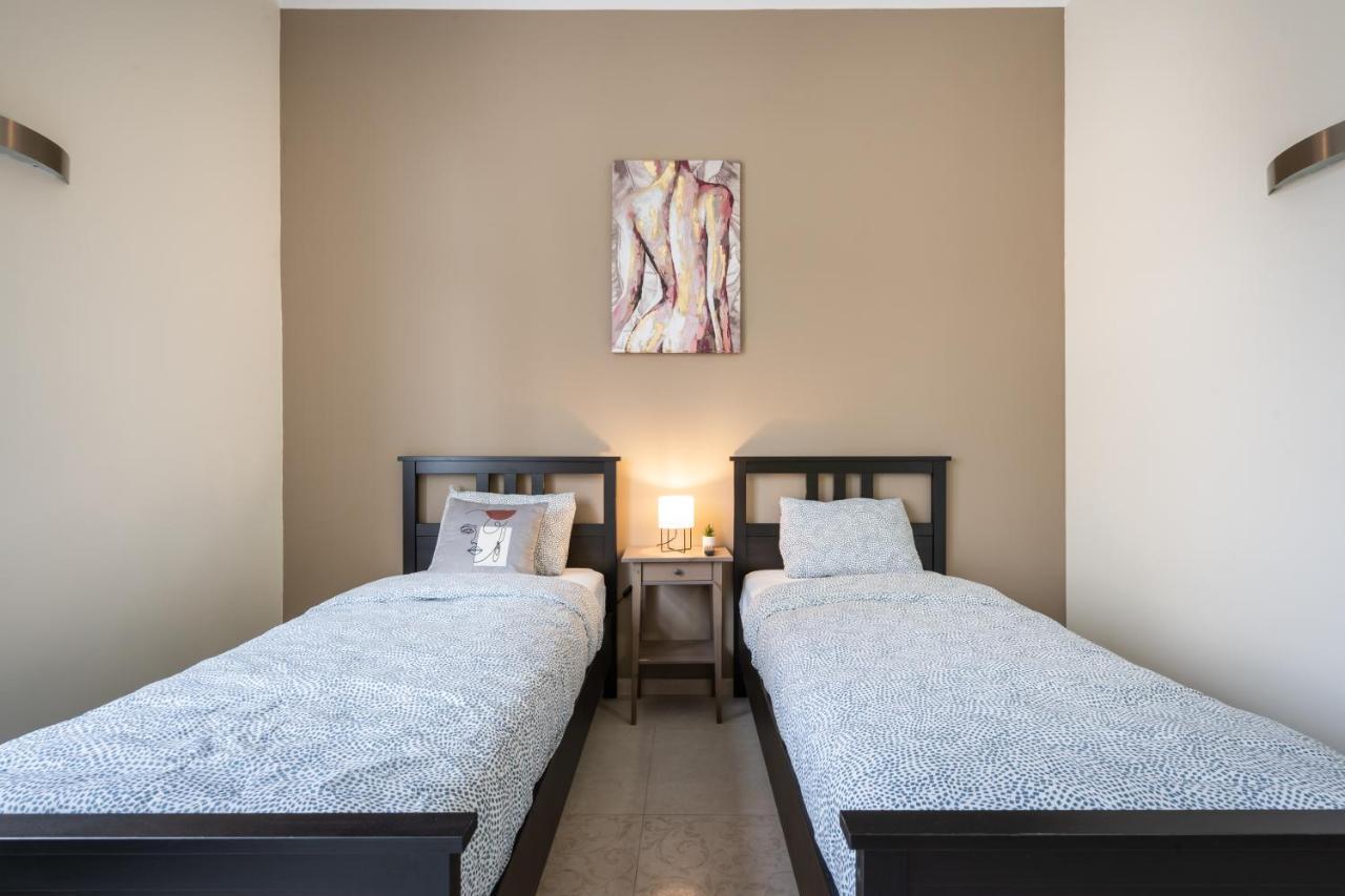Basilika Monnalisa Luxury 3 Bedrooms Apartment With Amazing View Need Reservation X Free Parking Budapest Bagian luar foto
