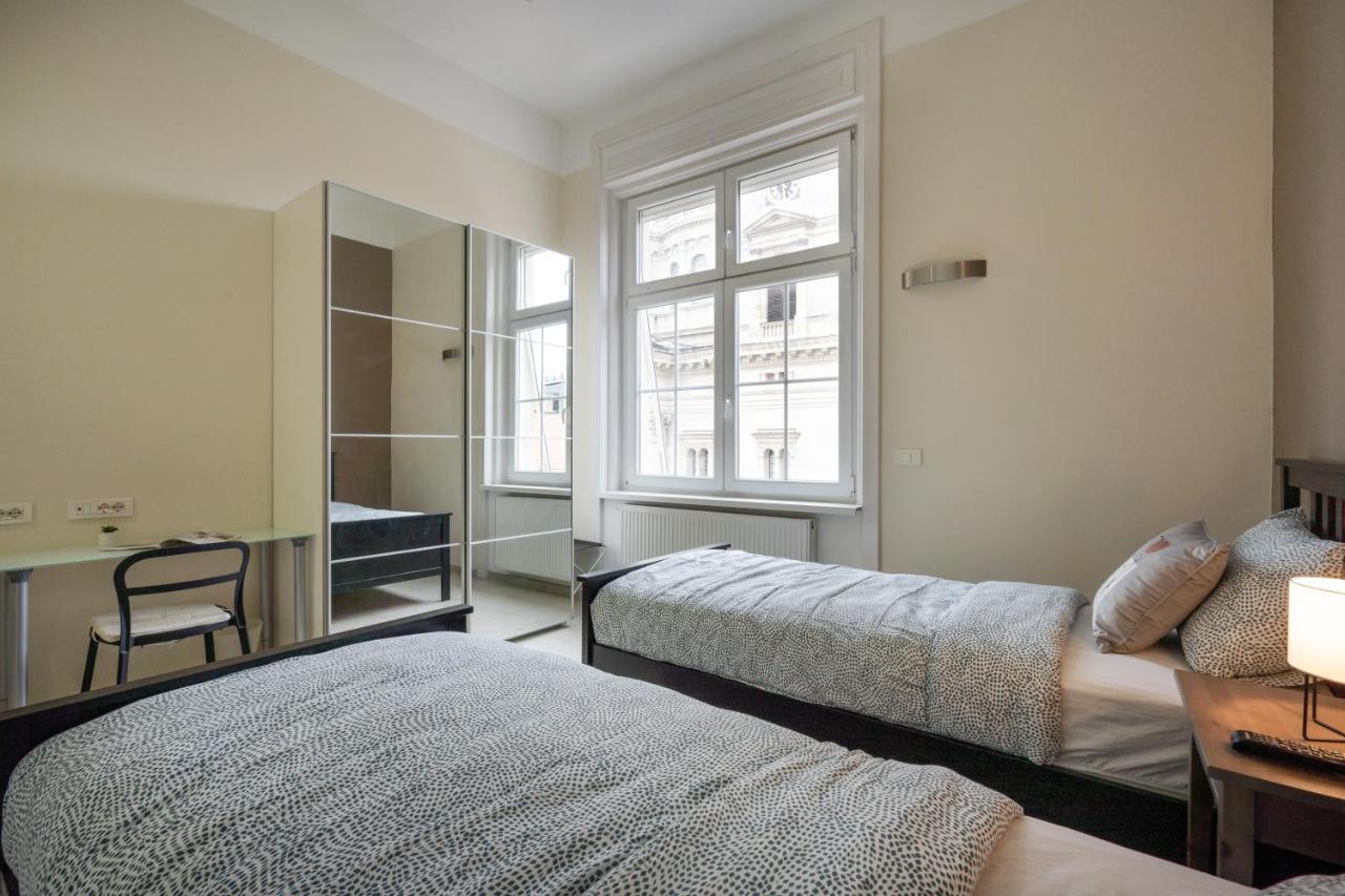 Basilika Monnalisa Luxury 3 Bedrooms Apartment With Amazing View Need Reservation X Free Parking Budapest Bagian luar foto