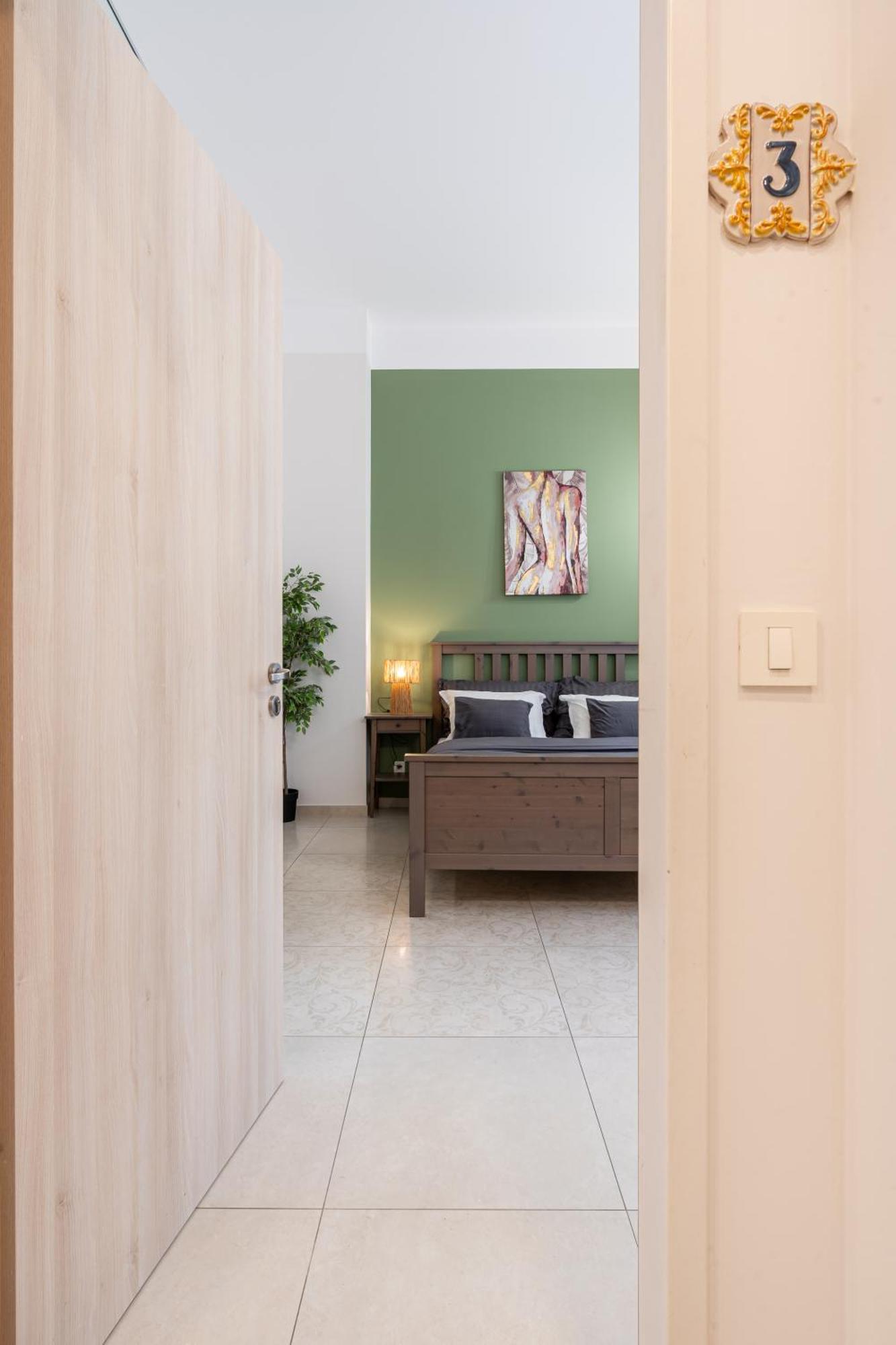 Basilika Monnalisa Luxury 3 Bedrooms Apartment With Amazing View Need Reservation X Free Parking Budapest Bagian luar foto