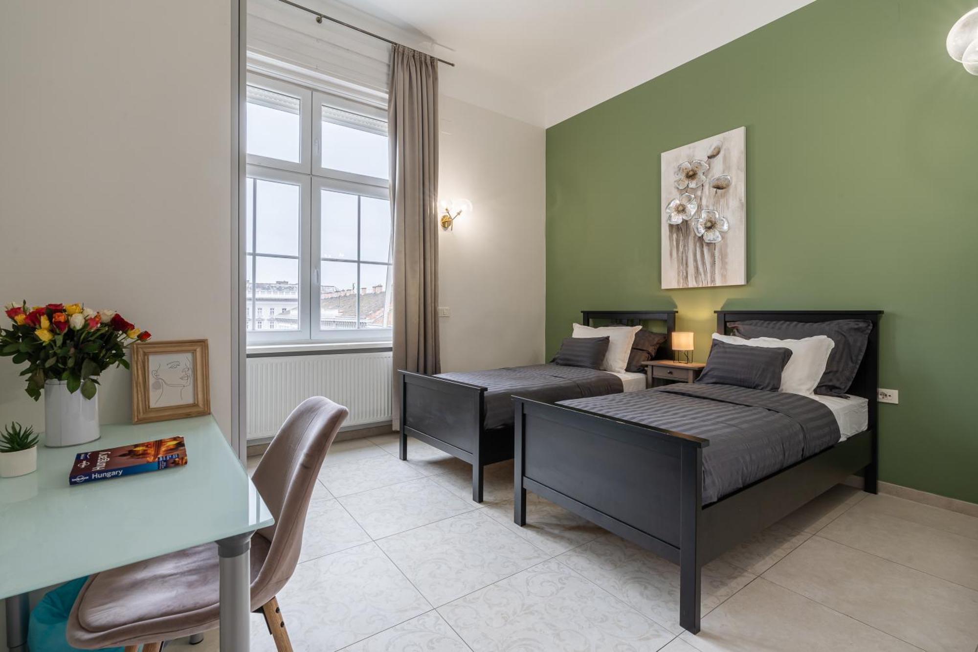 Basilika Monnalisa Luxury 3 Bedrooms Apartment With Amazing View Need Reservation X Free Parking Budapest Bagian luar foto